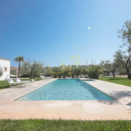 Holiday home Td Dimora Del Giglio With Organic Garden With Pool