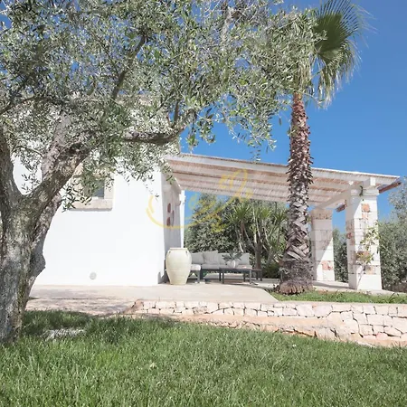Td Dimora Del Giglio With Organic Garden With Pool Ostuni